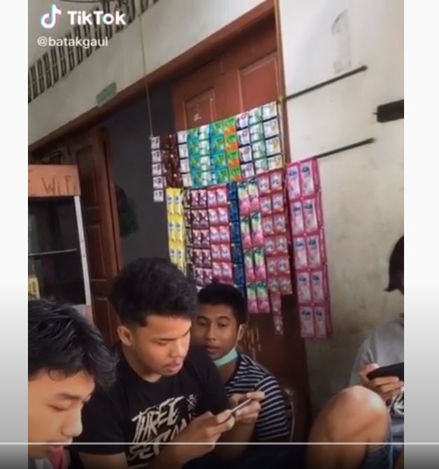tangkapan layar youtube