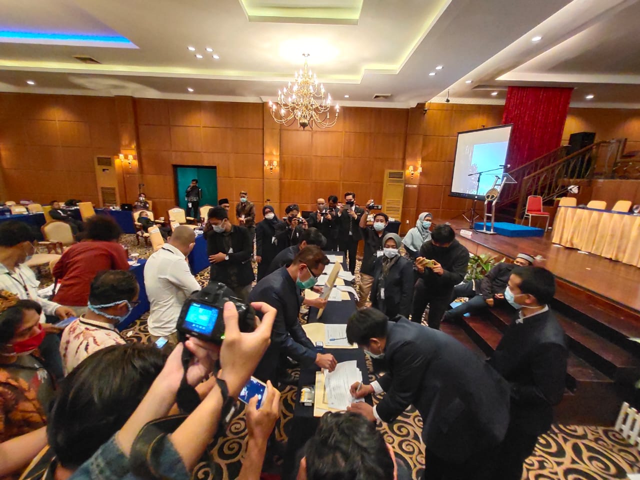 Suasana usai pleno rekapitulasi suara di Pilkada Samarinda 2020/ IST