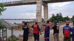 Kondisi abrasi di Jembatan Mahkota II/ IST