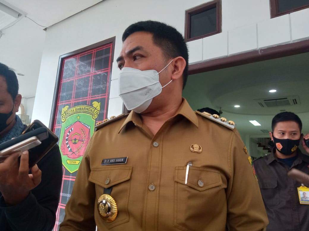 Andi Harun, Walk Kota Samarinda saat diwawancara awak media, Selasa(14/4/2021)