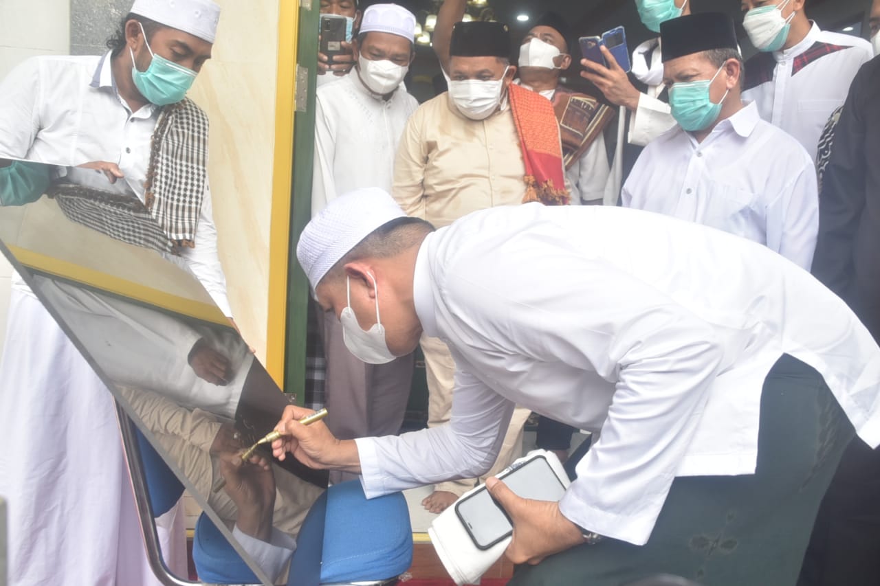 Wali Kota Samarinda Andi Harun saat resmikan Masjid Baitus Sya'ban, Jumat (9/7/2021)