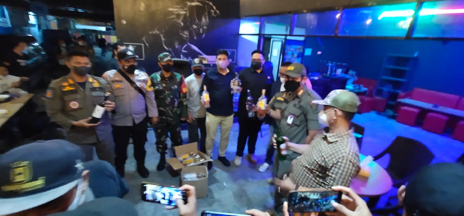 Barang bukti yang diamankan pihak terkait/ IST